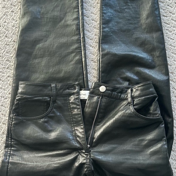 Aritzia Wilfred faux Leather Straight Leg Cropped Pants - size 4 - Picture 6 of 7